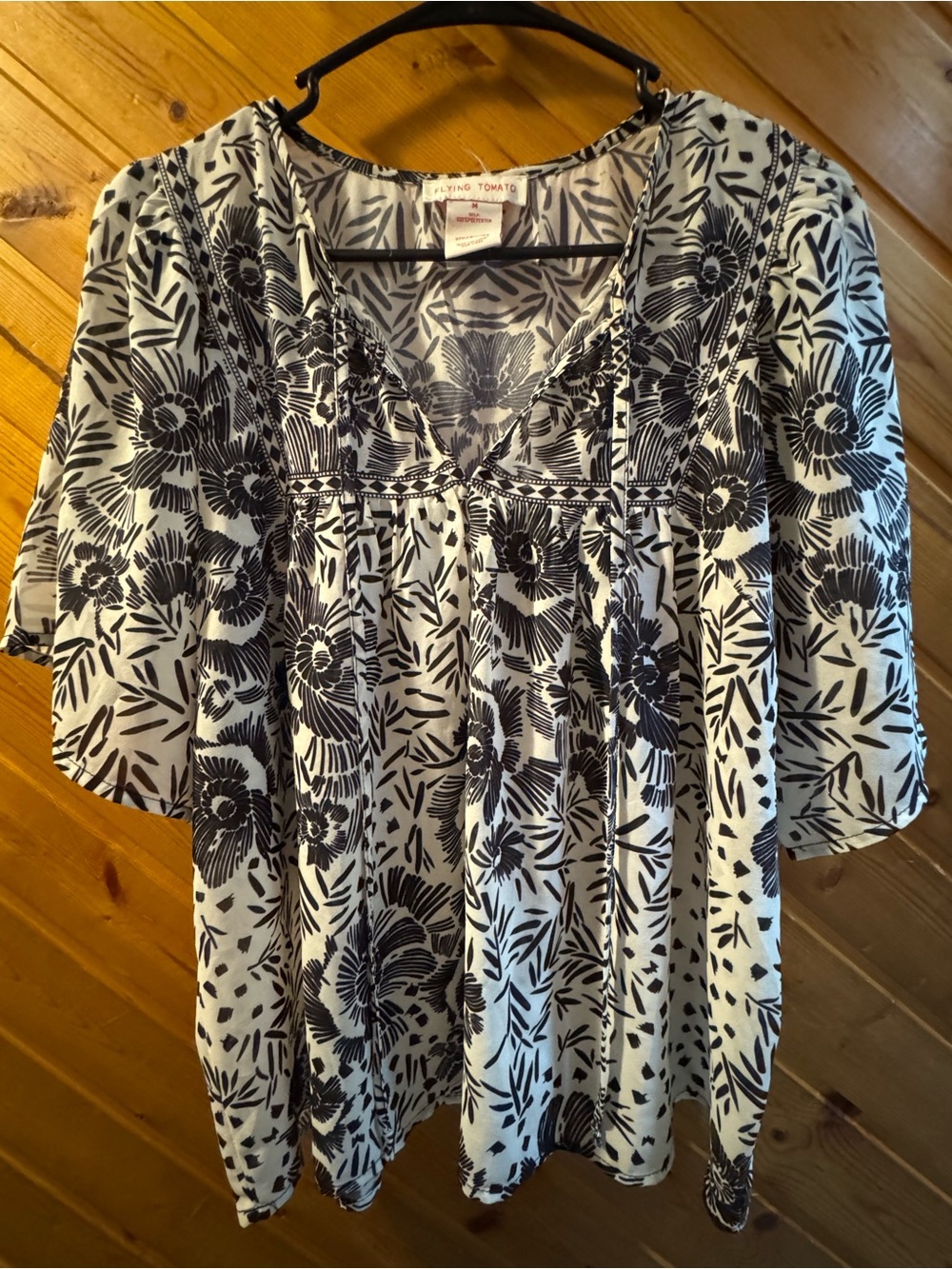Flying Tomato Black & White Floral Peasant V-Neck Tunic